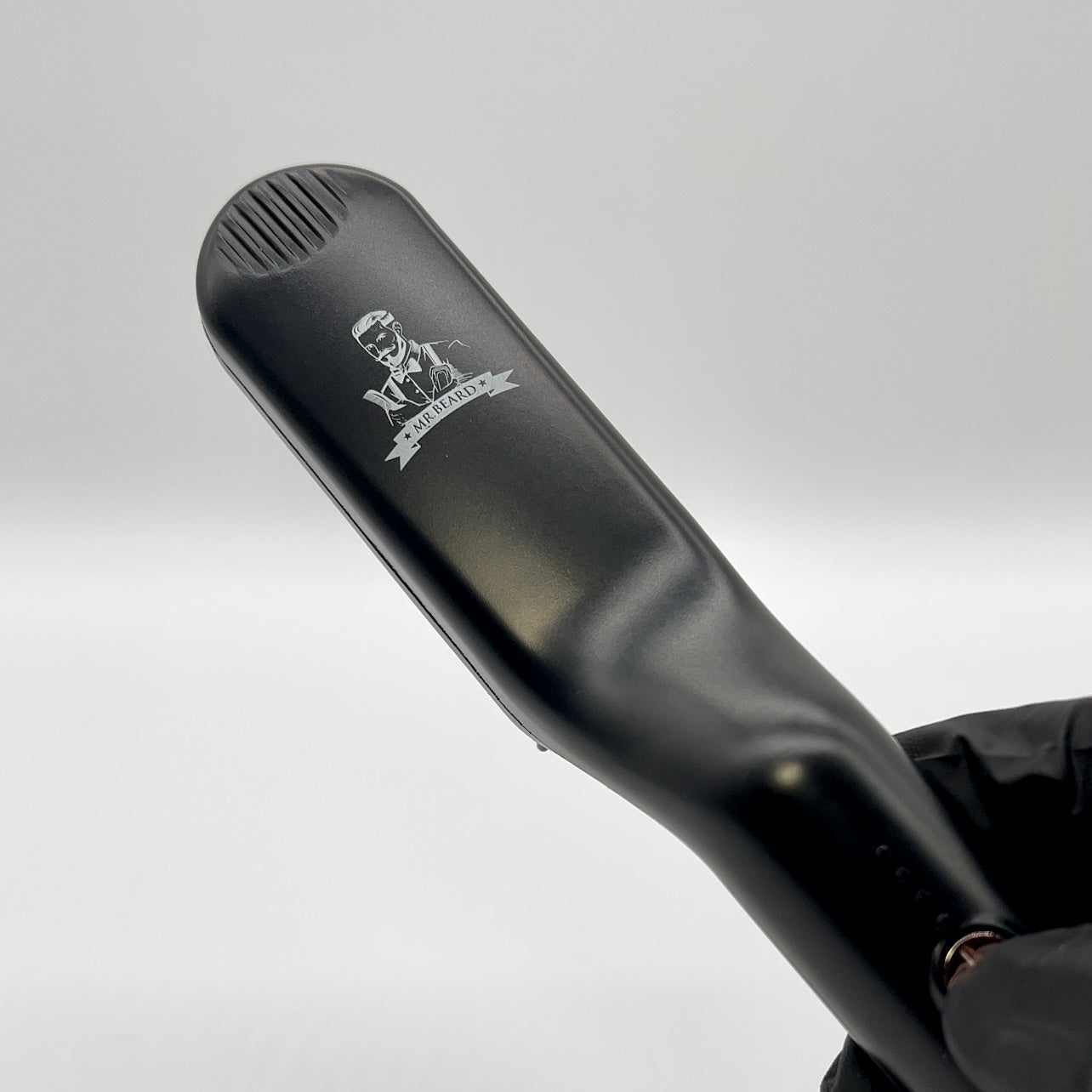 multi-functional beard straightener